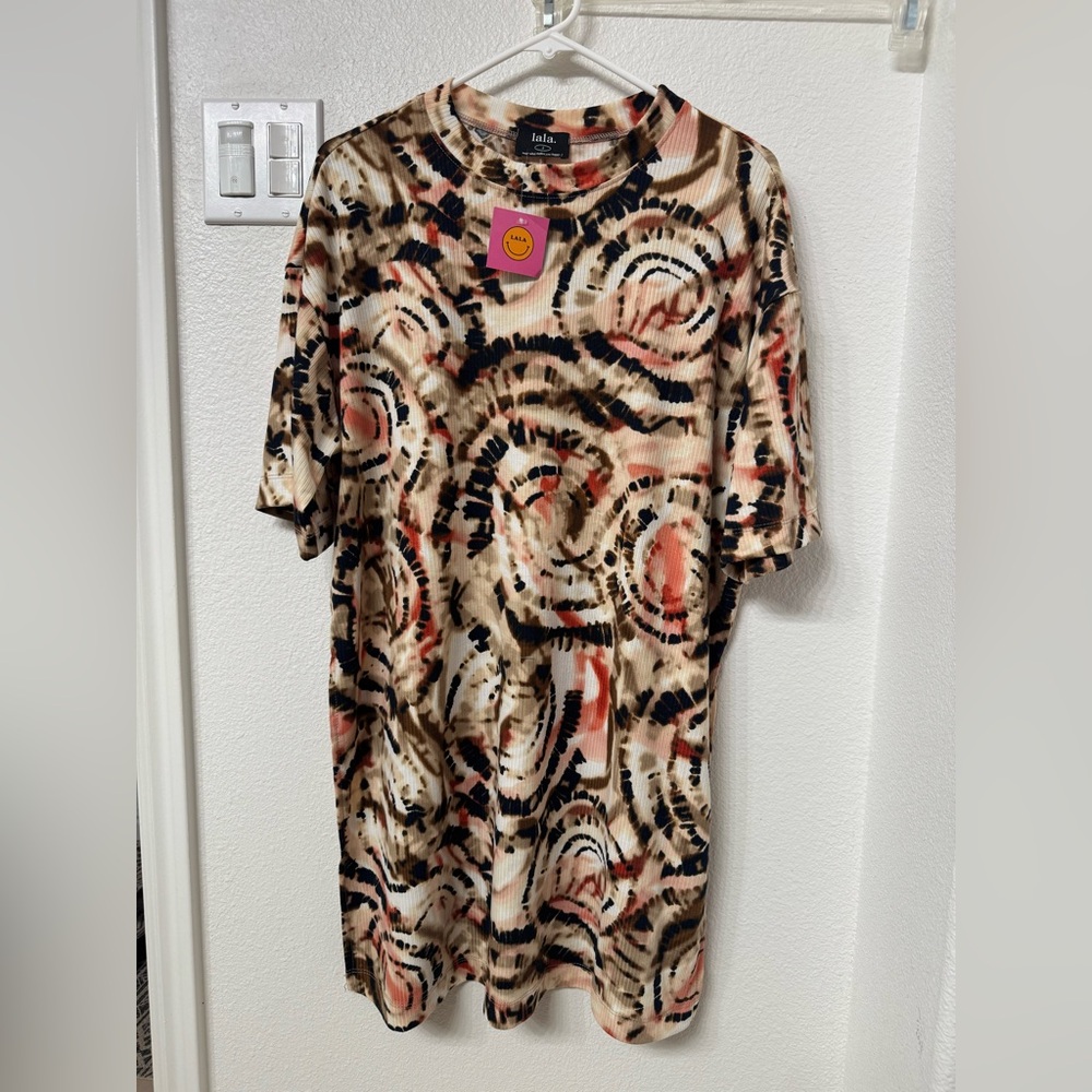 Dressed In LaLa Abstract Patterned play suit Shirt only Size Small